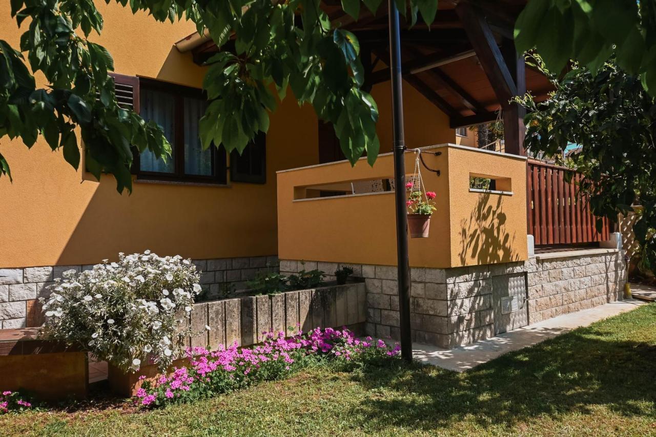 Casa Luisa Apartment Porec Exterior photo